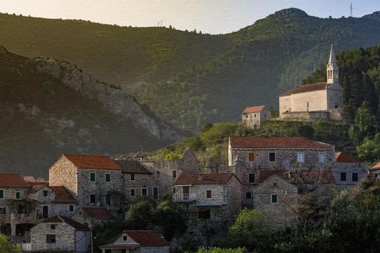 Heritage Apartments Kyra & Fox In Pitve, Hvar Exteriér fotografie